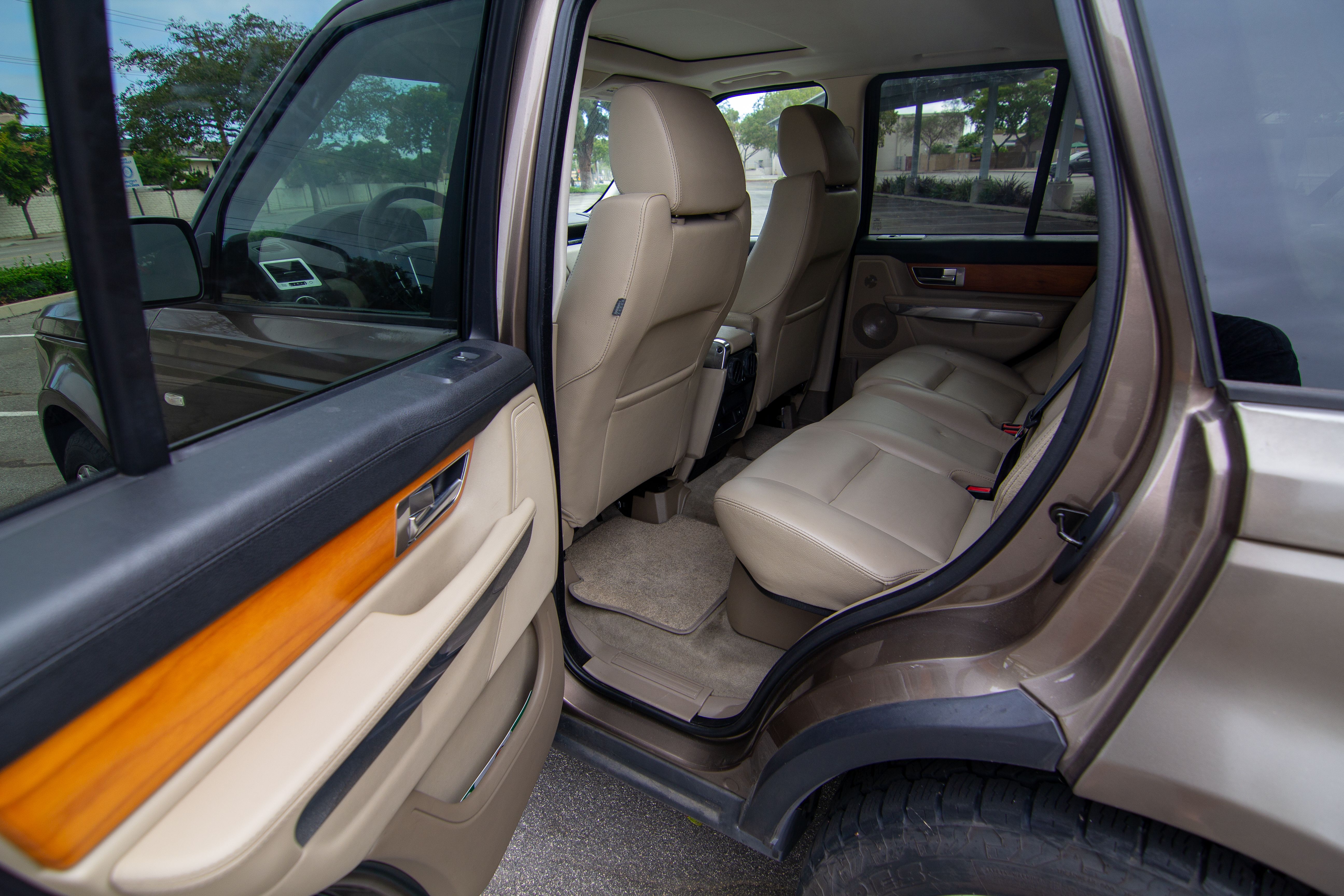 Used 2010 Land Rover Range Rover Sport HSE AWD/4WD image 15
