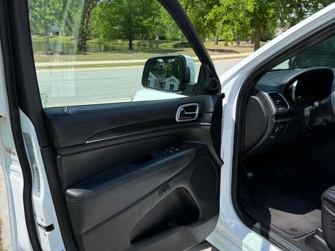 Used 2018 Jeep Grand Cherokee High Altitude image 11