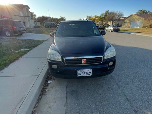 Used 2005 Saturn Relay Level 3 w/ Safety Pkg FWD image 8