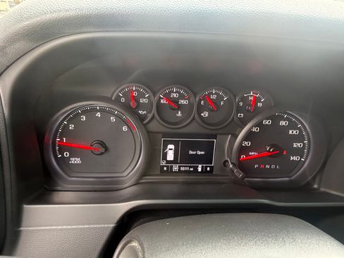 Used 2021 Chevrolet Silverado 2500 Custom w/ Custom Value Package image 16