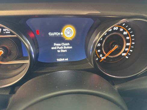 Used 2021 Jeep Wrangler Sport image 6