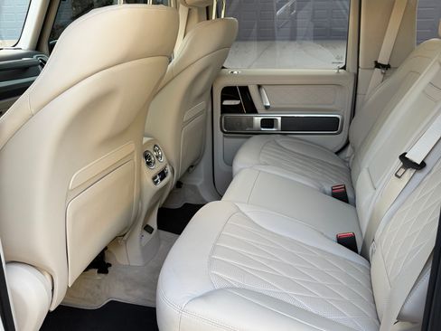 Used 2025 Mercedes-Benz G 550 image 14
