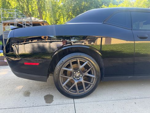 Used 2018 Dodge Challenger R/T w/ Sound Group RWD image 10