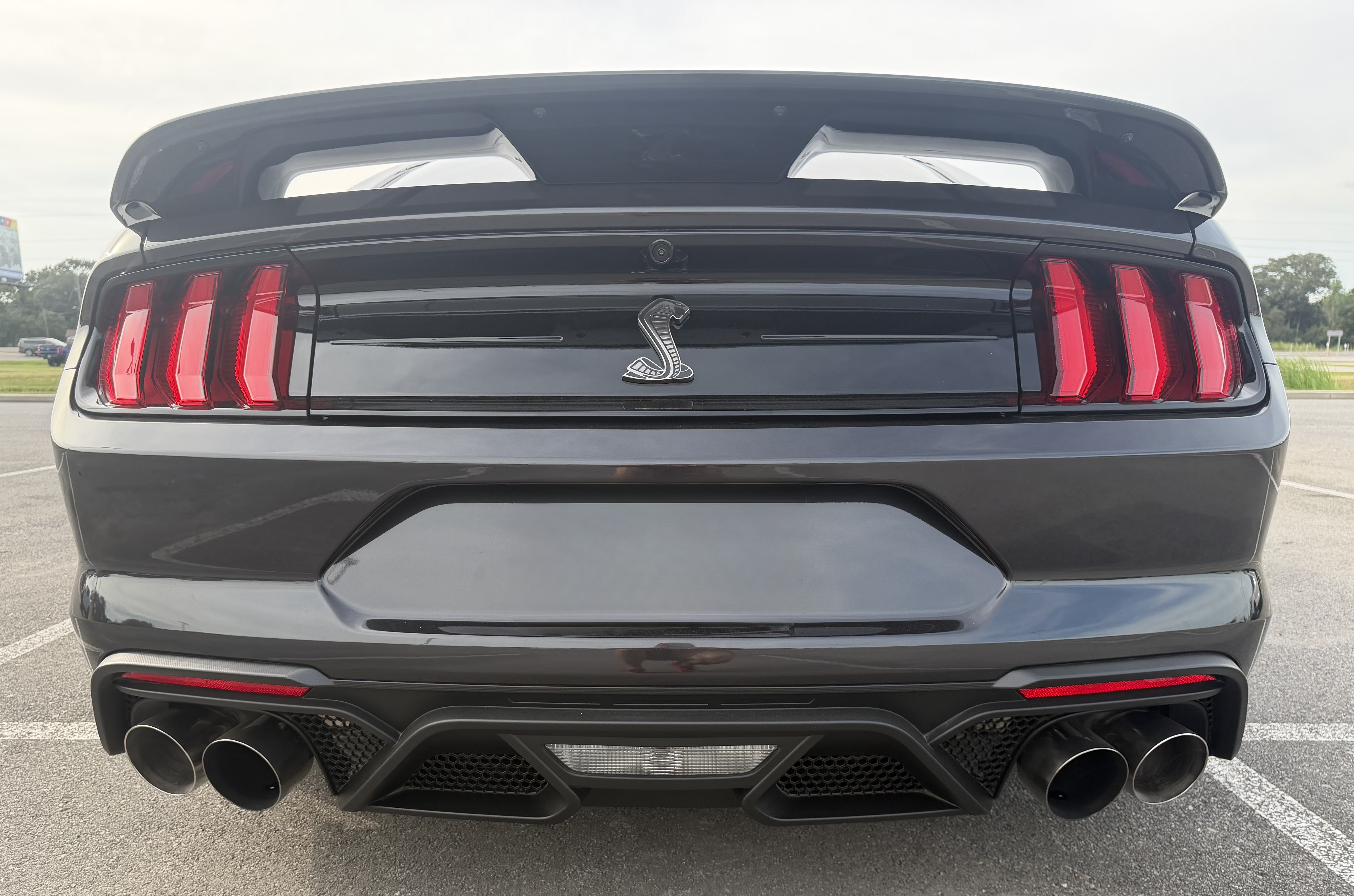 Used 2022 Ford Mustang Shelby GT500 w/ Technology Package RWD image 10