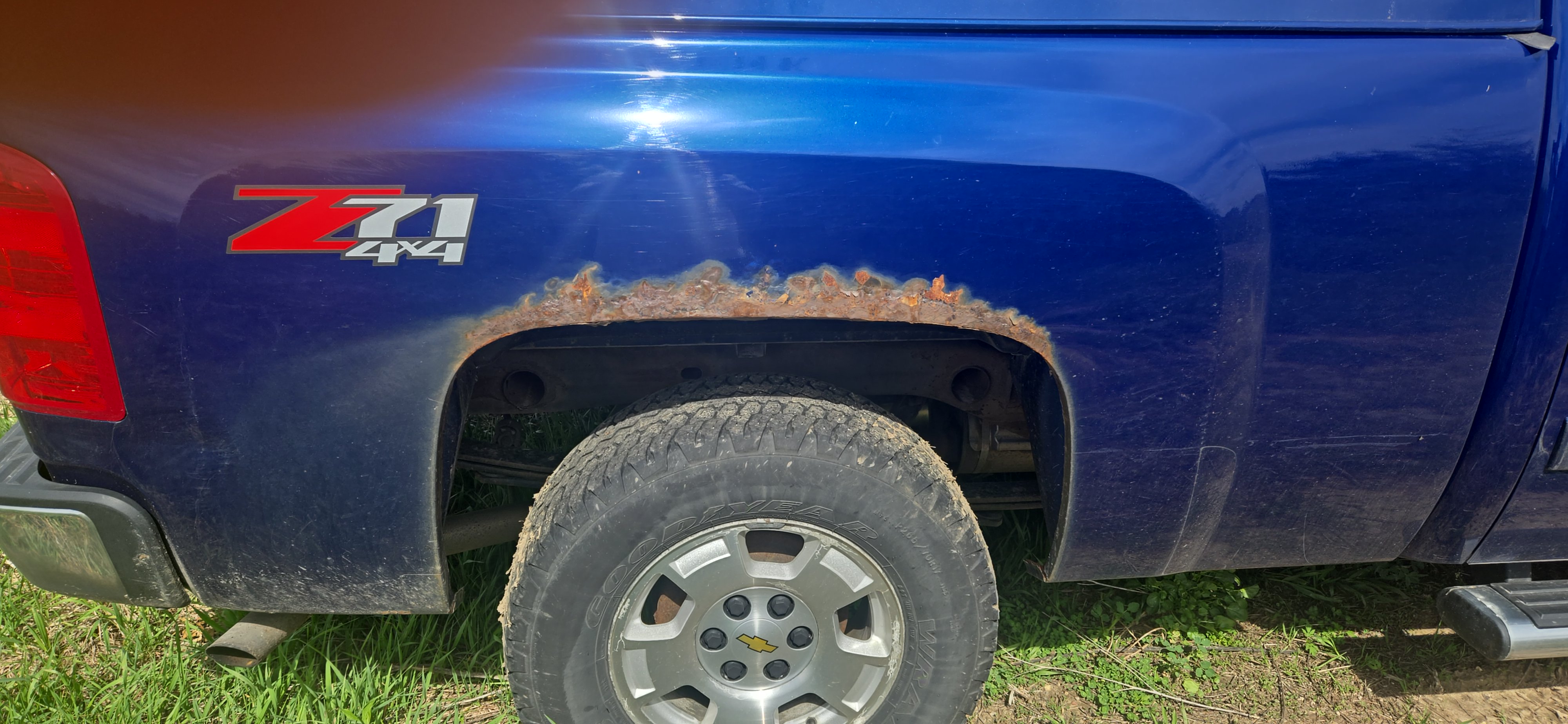 Used 2013 Chevrolet Silverado 1500 LT w/ All-Star Edition AWD/4WD image 4
