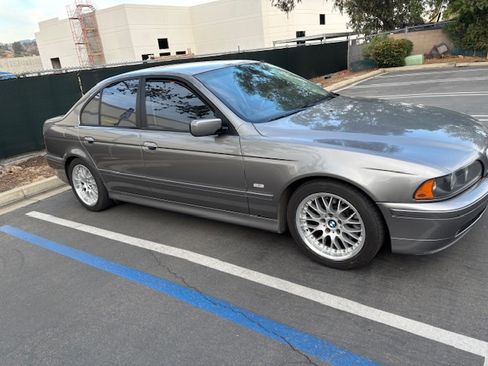 Used 2003 BMW 530i Sedan RWD image 4