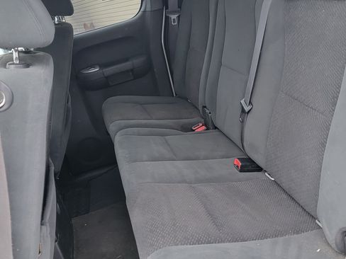 Used 2007 Chevrolet Silverado 1500 LT w/ 1LT Convenience Package image 2