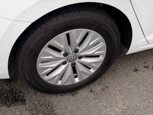 Used 2019 Volkswagen Jetta S w/ Driver Assistance Package FWD image 19