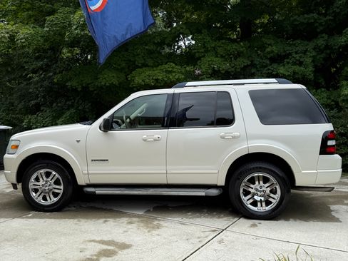 Used 2007 Ford Explorer Limited AWD/4WD image 9