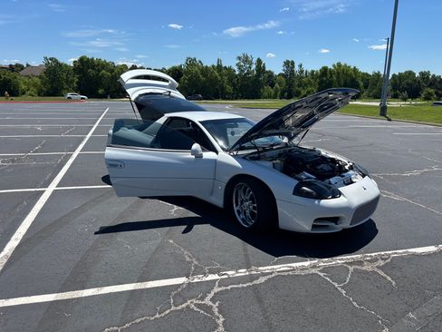 Used 1999 Mitsubishi 3000GT FWD image 11
