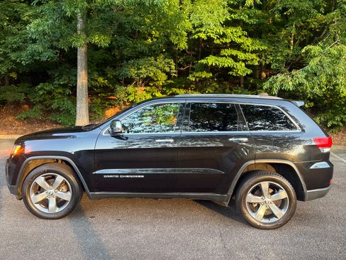 Used 2015 Jeep Grand Cherokee Limited AWD/4WD image 5