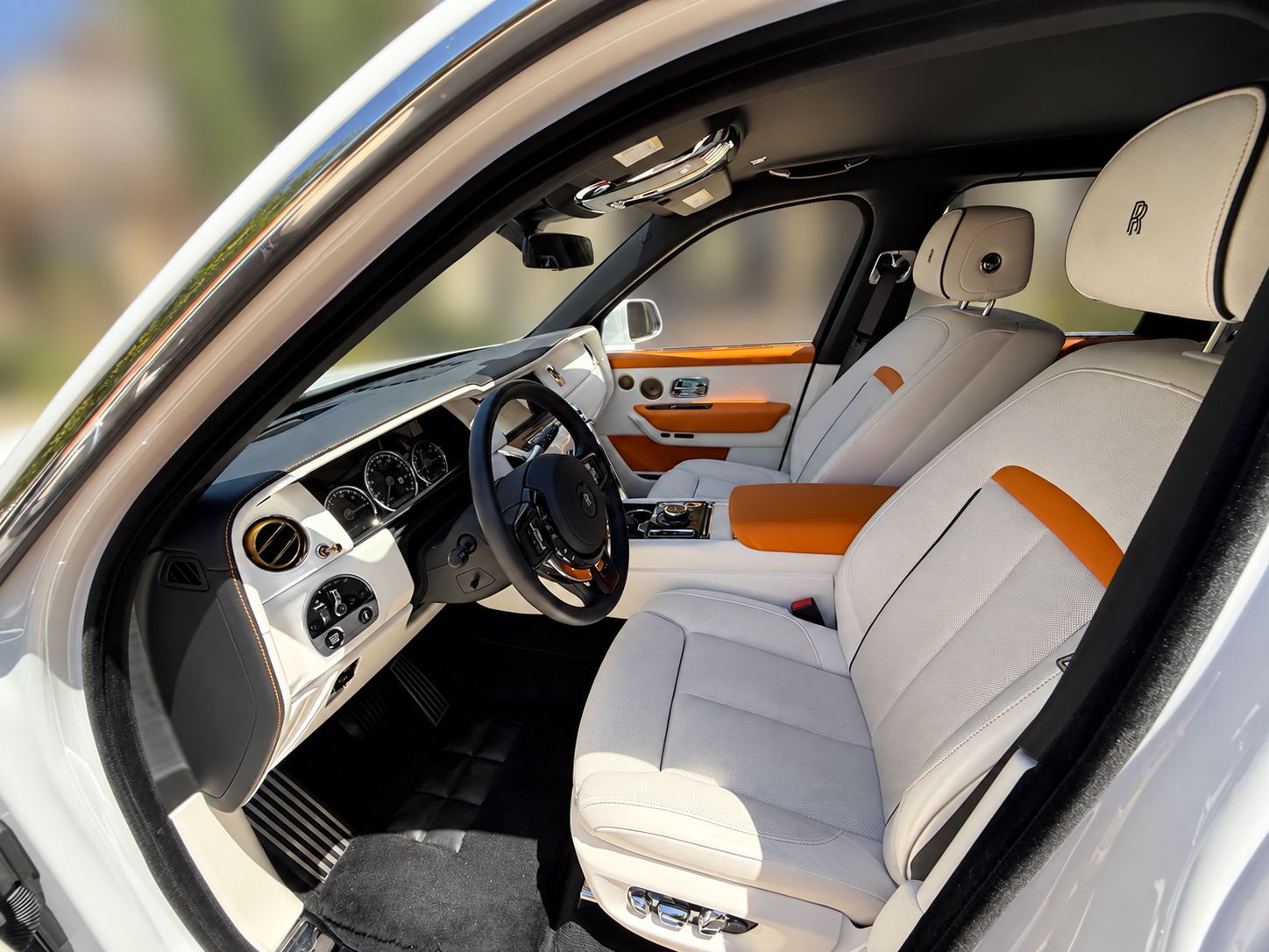 Used 2022 Rolls-Royce Cullinan w/ Cullinan Package AWD/4WD image 8