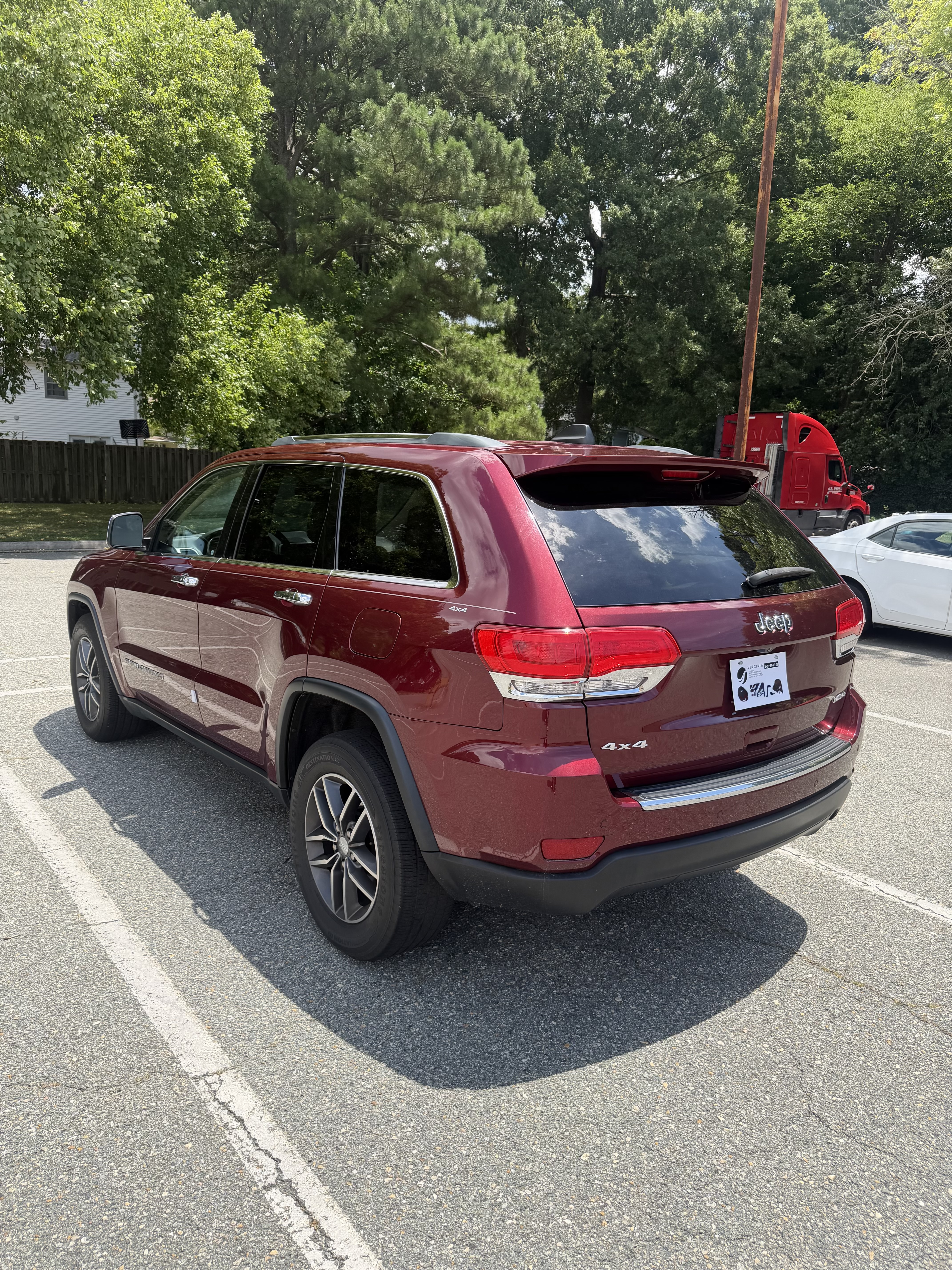 Used 2018 Jeep Grand Cherokee Limited AWD/4WD image 8