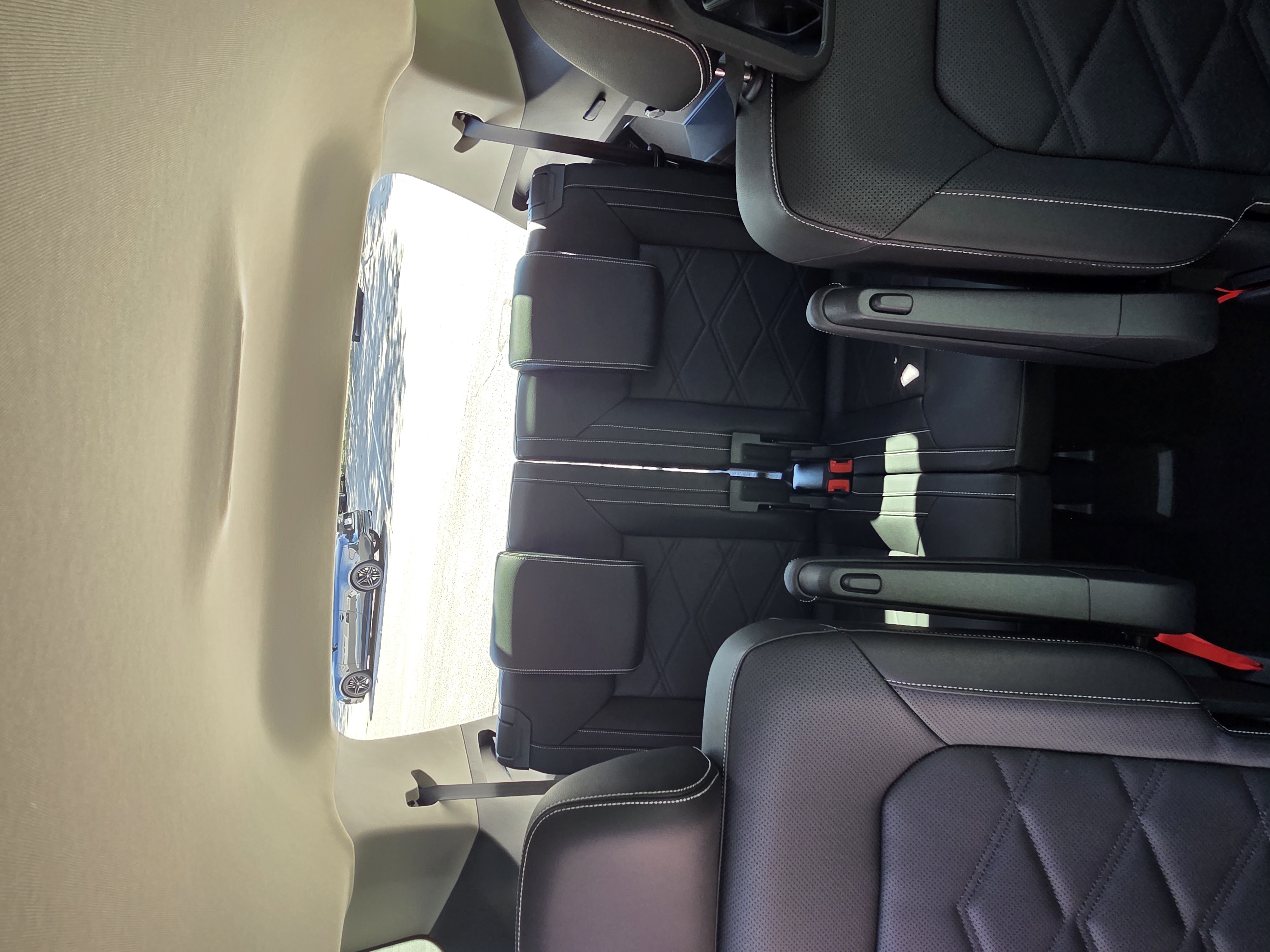 Used 2026 Volkswagen Atlas SE AWD/4WD image 15
