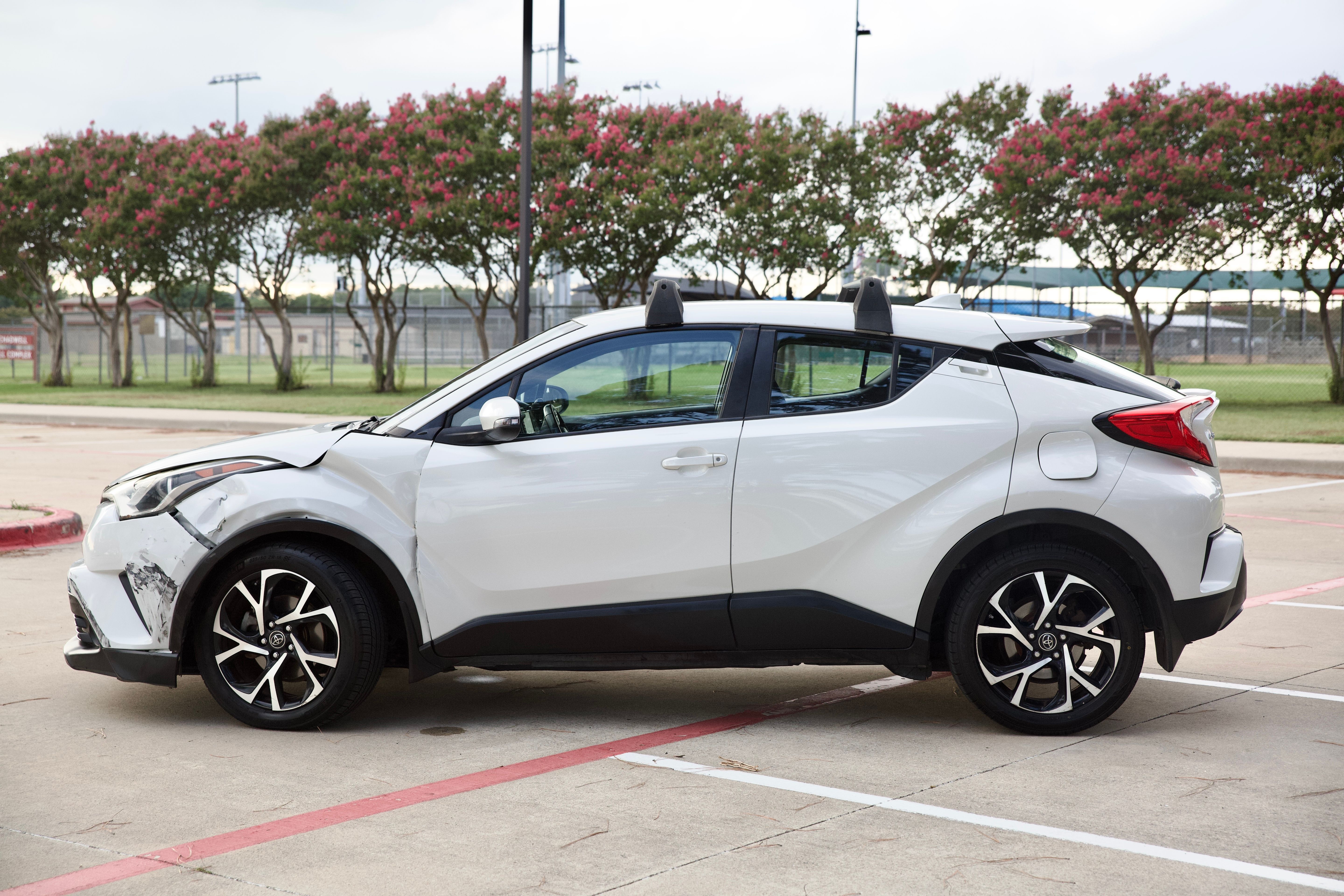 Used 2018 Toyota C-HR XLE FWD image 5