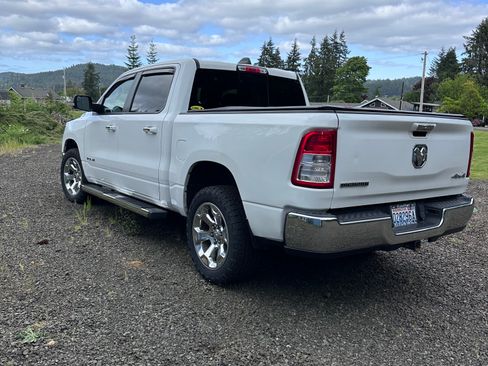 Used 2019 RAM 1500 Big Horn AWD/4WD image 16