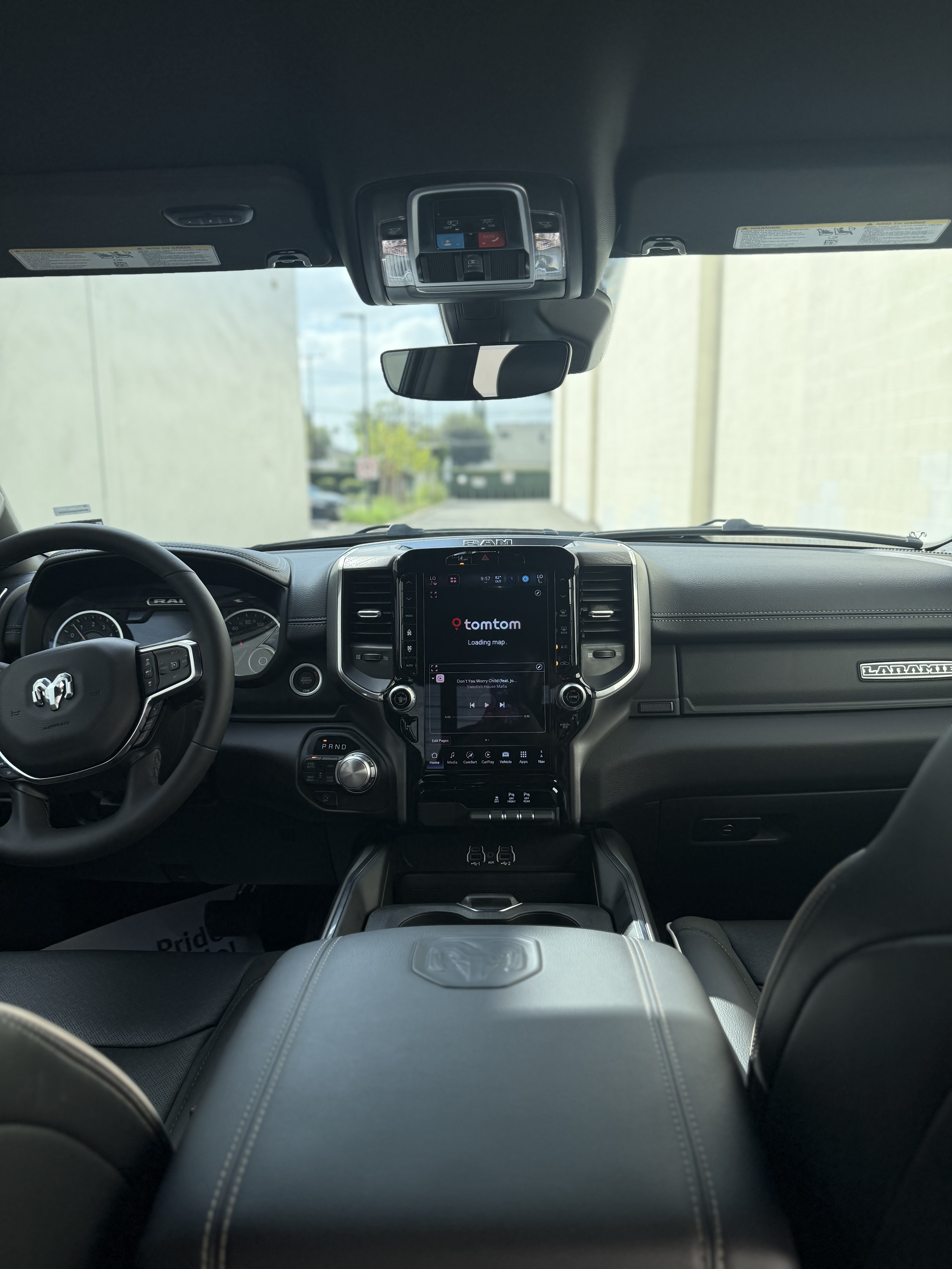 Used 2026 RAM 1500 Laramie AWD/4WD image 23