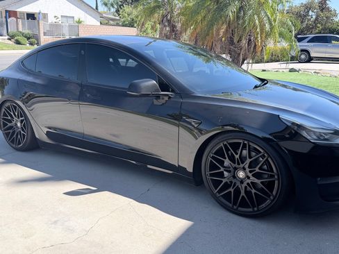 Used 2019 Tesla Model 3 RWD image 2