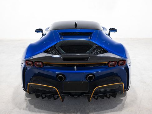 Used 2023 Ferrari SF90 Stradale image 24