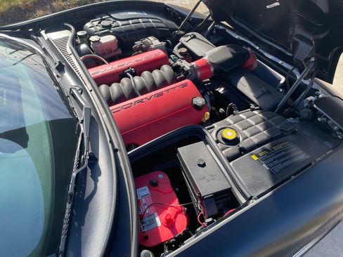 Used 2003 Chevrolet Corvette Z06 w/ Memory Package, 3 Drivers image 12