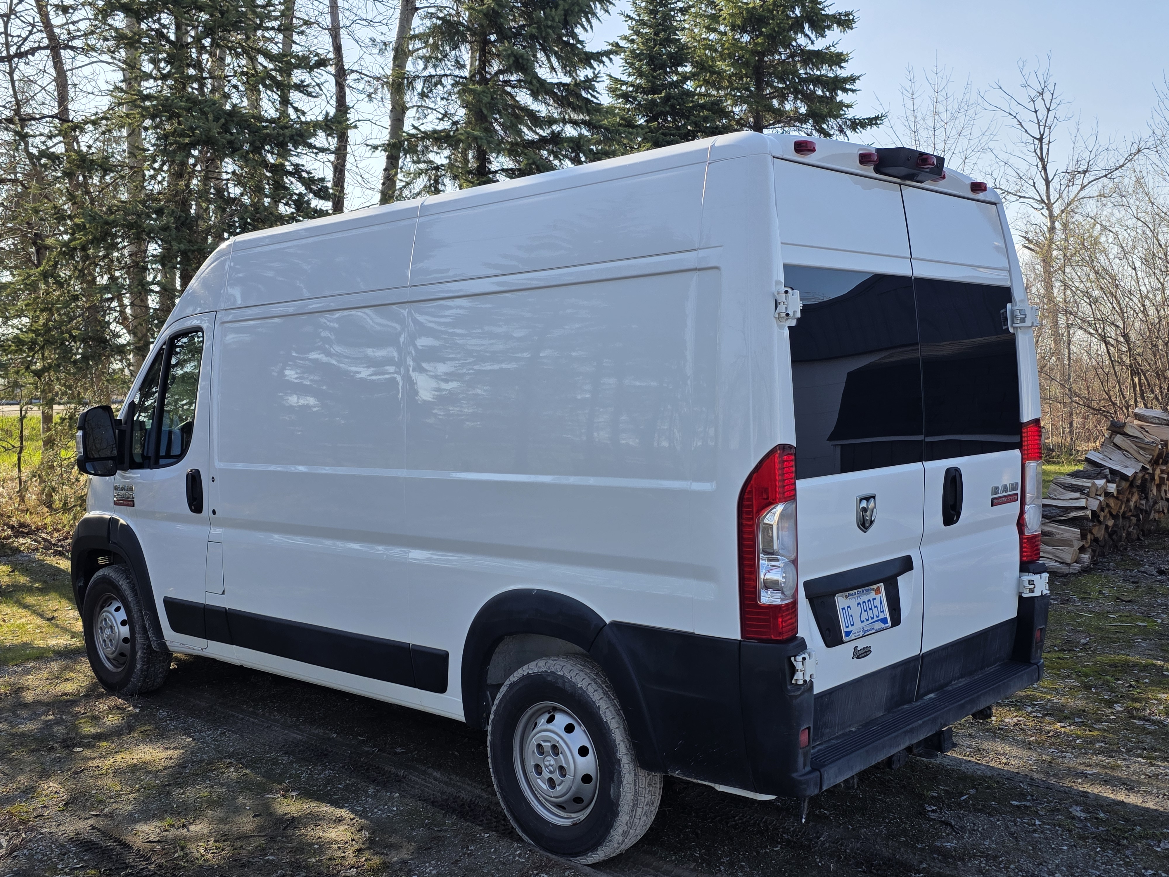Used 2022 RAM ProMaster 2500 w/ Convenience Group FWD image 4