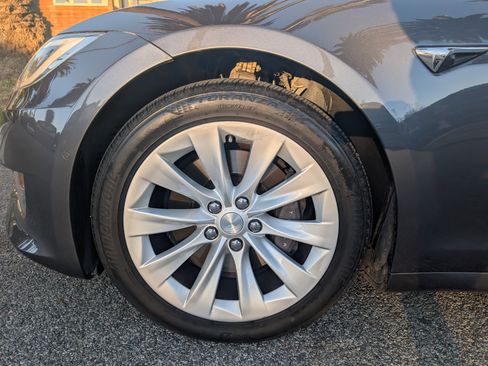 Used 2017 Tesla Model S 75D image 22