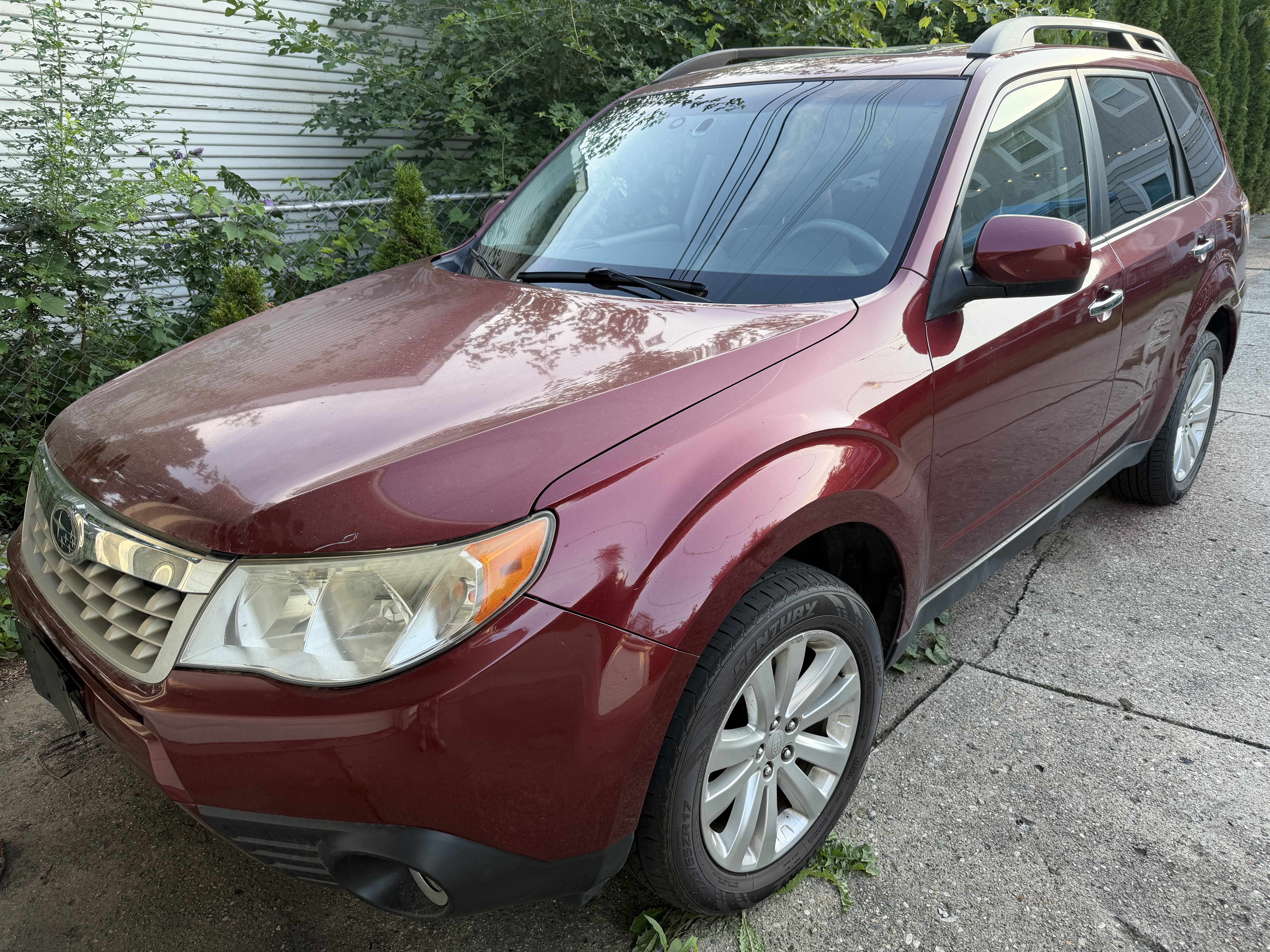 Used 2011 Subaru Forester 2.5X Limited w/ Protection Group 3 AWD/4WD image 1