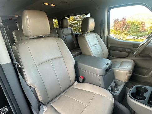 Used 2013 Nissan NV 3500 SL w/ Technology Pkg RWD image 15