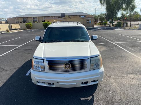 Used 2002 Cadillac Escalade AWD image 11