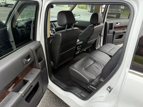 Used 2019 Ford Flex Limited image 15