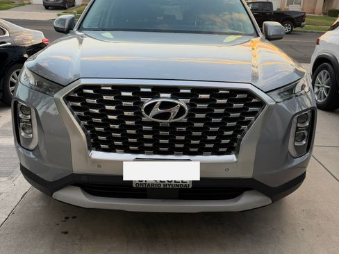 Used 2020 Hyundai Palisade SEL FWD image 2