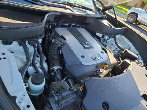 Used 2013 INFINITI FX37 AWD w/ Premium Pkg image 9