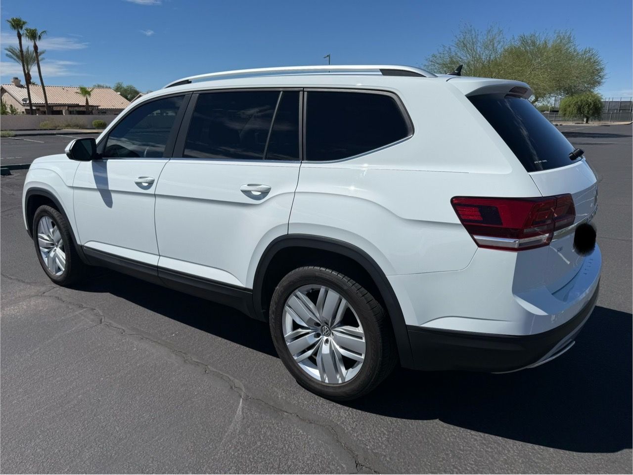 Used 2019 Volkswagen Atlas SE FWD image 2