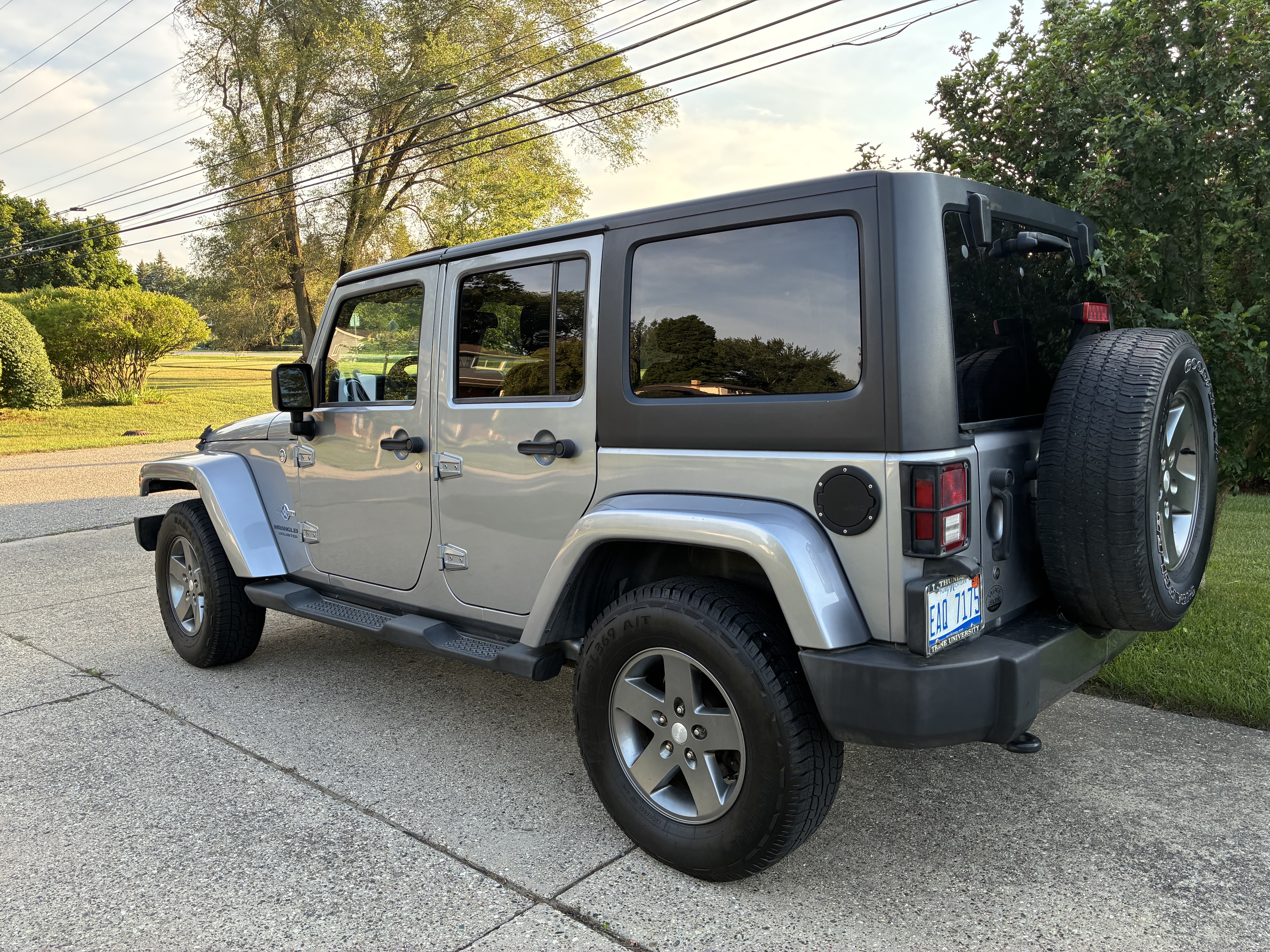 Used 2013 Jeep Wrangler Unlimited Sport AWD/4WD image 10