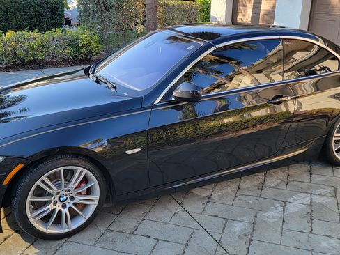 Used 2012 BMW 335i Convertible image 13