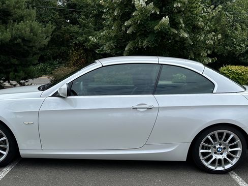 Used 2012 BMW 328i Convertible RWD image 4