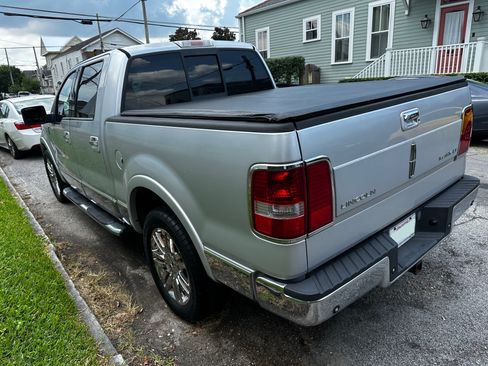 Used 2007 Lincoln Mark LT 2WD image 6
