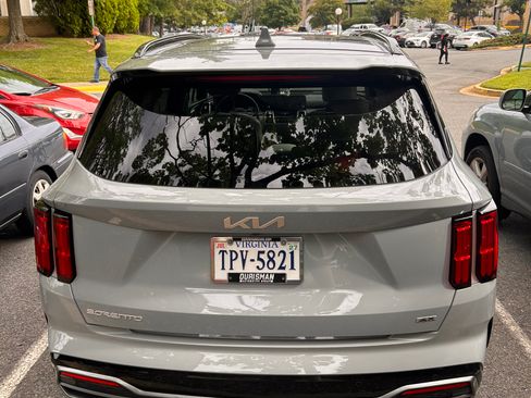Used 2023 Kia Sorento SX AWD/4WD image 9