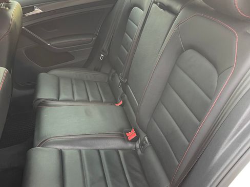 Used 2018 Volkswagen GTI Autobahn image 17