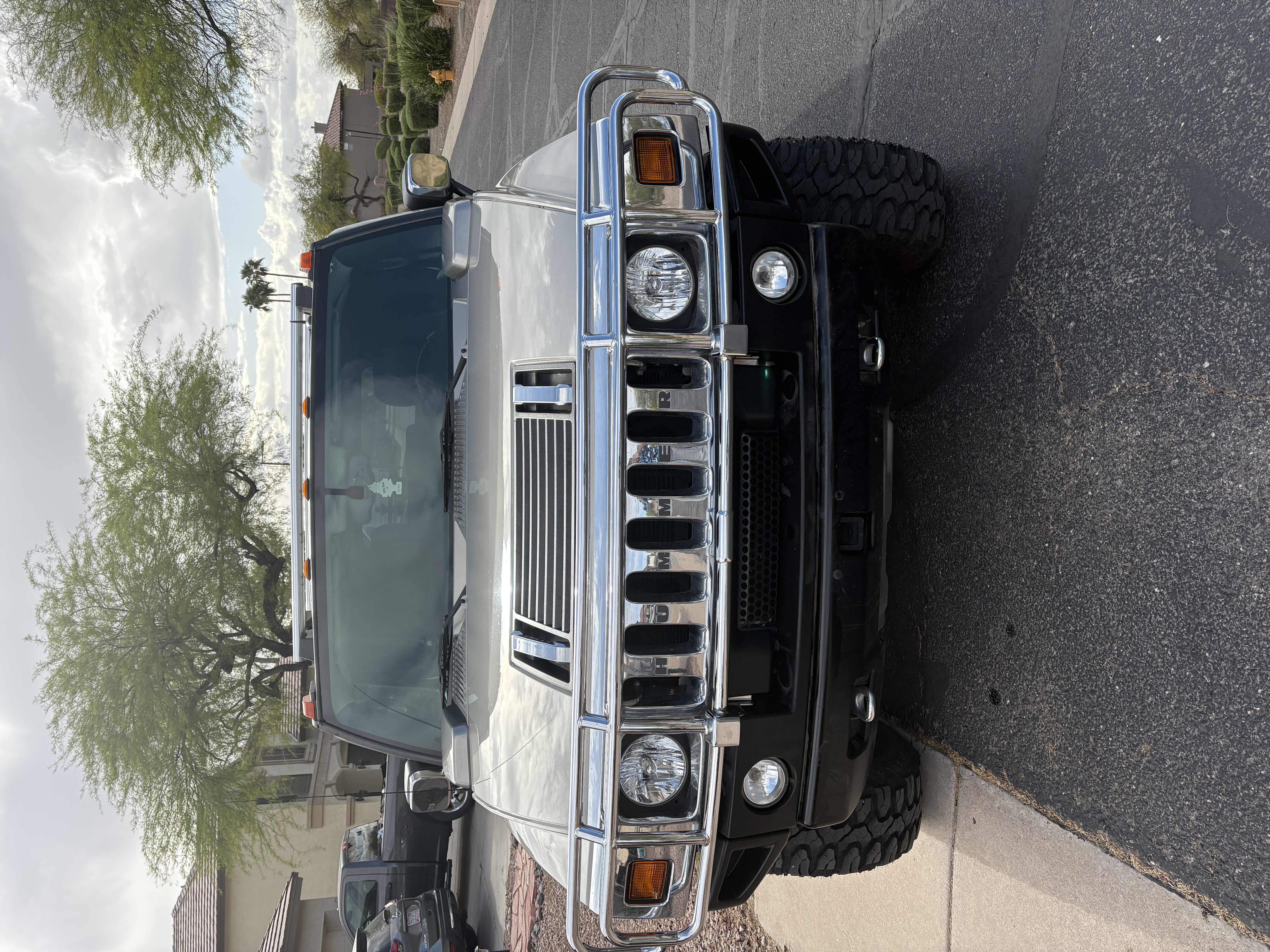 Used 2005 HUMMER H2 w/ Preferred Equipment Group AWD/4WD image 1