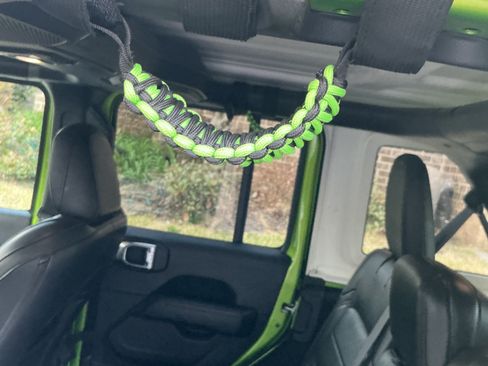 Used 2018 Jeep Wrangler Unlimited Sahara image 15