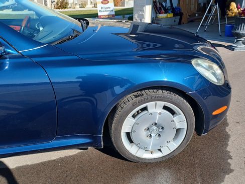 Used 2002 Lexus SC 430 Convertible image 2