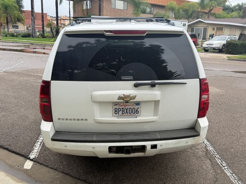 Used 2008 Chevrolet Suburban LTZ w/ LTZ Preferred Equipment Group image 4