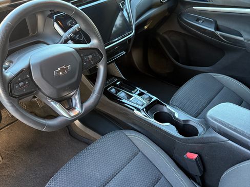 Used 2022 Chevrolet Bolt EUV LT w/ Driver Confidence Package image 5