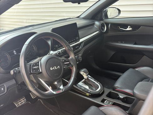 Used 2022 Kia Forte GT w/ GT2 Package FWD image 8