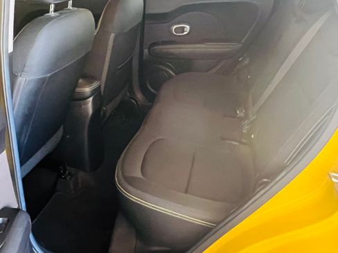 Used 2015 Kia Soul + FWD image 11