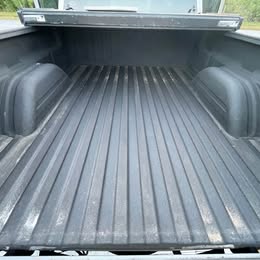 Used 2006 GMC Sierra 2500 SLT w/ Heavy-Duty Power Package AWD/4WD image 10