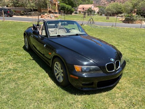 Used 1997 BMW Z3 2.8 RWD image 2
