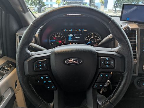 Used 2015 Ford F150 XLT w/ Equipment Group 301A Mid image 16