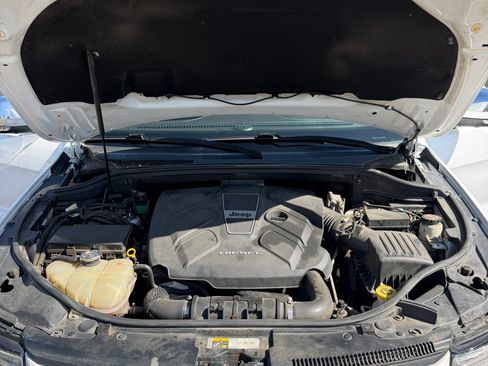 Used 2014 Jeep Grand Cherokee Summit AWD/4WD image 16